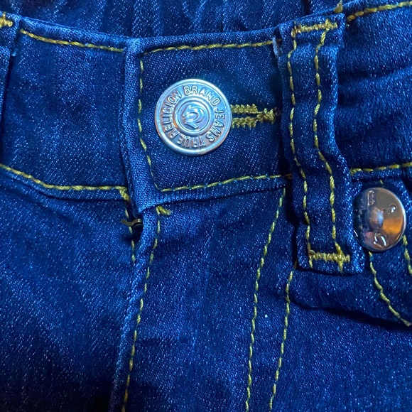 TRUE RELIGION -Boy size 4 pants barely worn. With adjustable waist. - Picture 3 of 8
